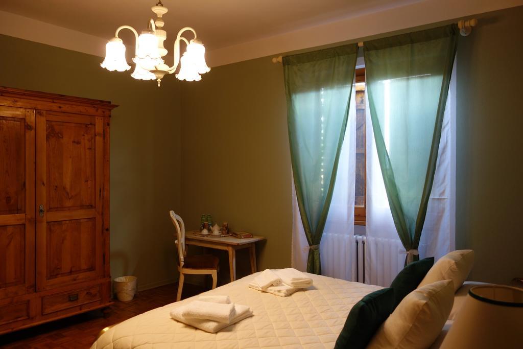 Casa Aloe B&B Монте Сан Савино Стая снимка