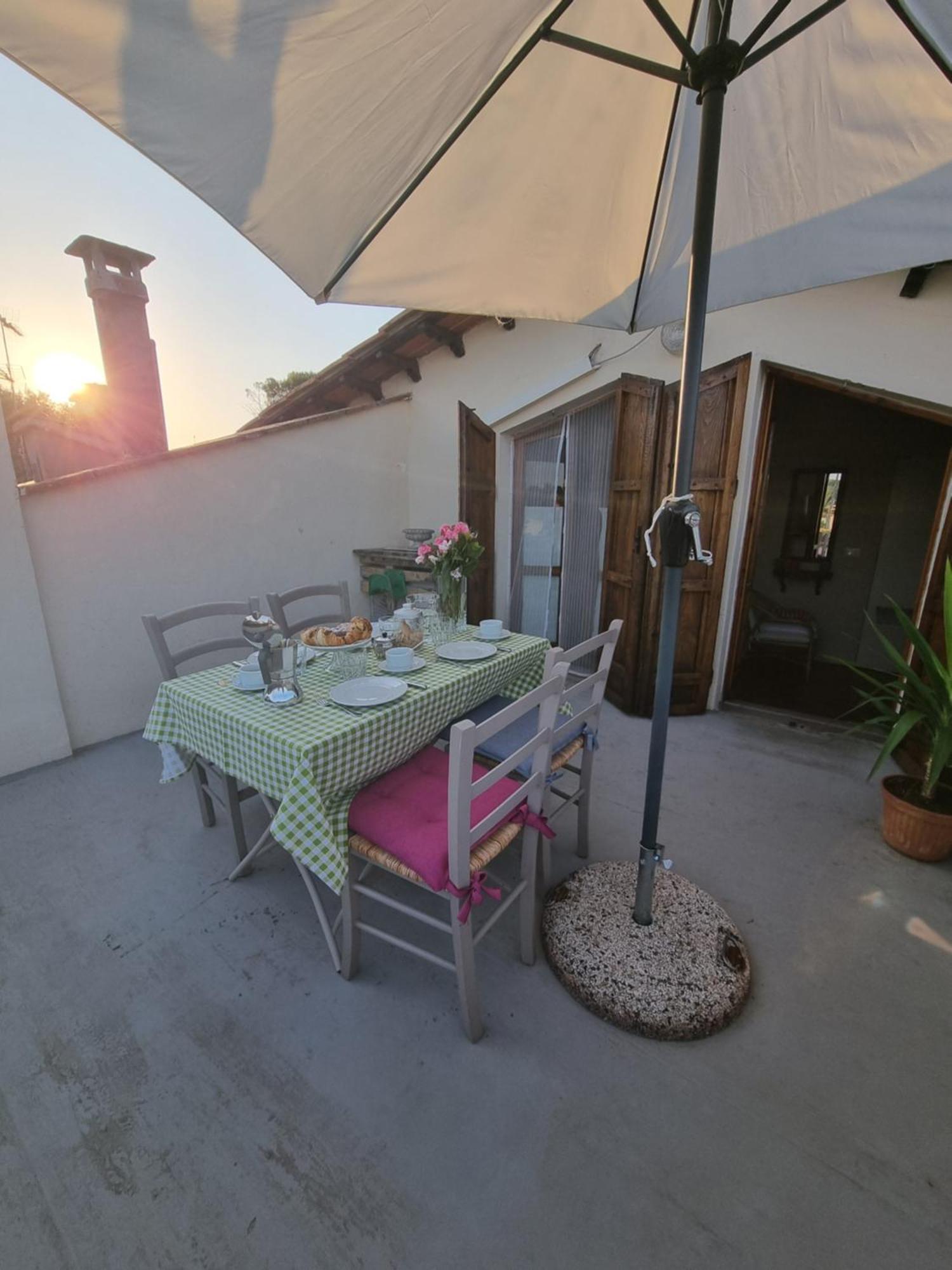 Casa Aloe B&B Монте Сан Савино Екстериор снимка
