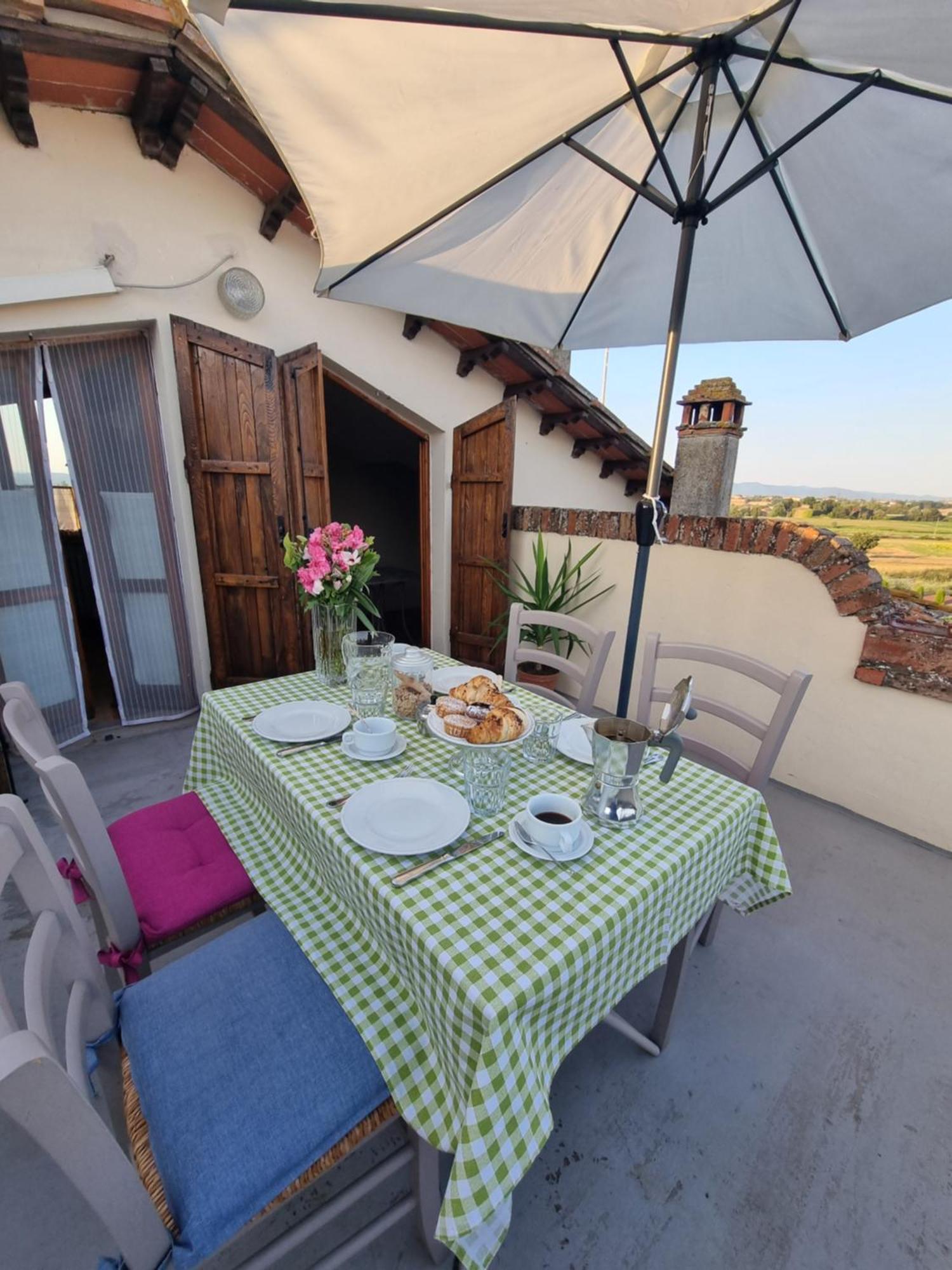 Casa Aloe B&B Монте Сан Савино Екстериор снимка