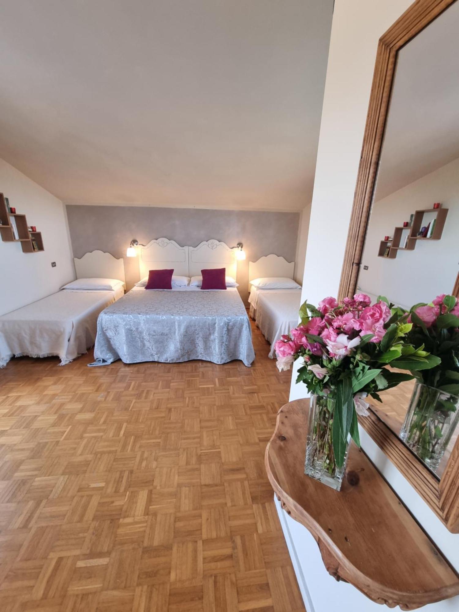 Casa Aloe B&B Монте Сан Савино Екстериор снимка