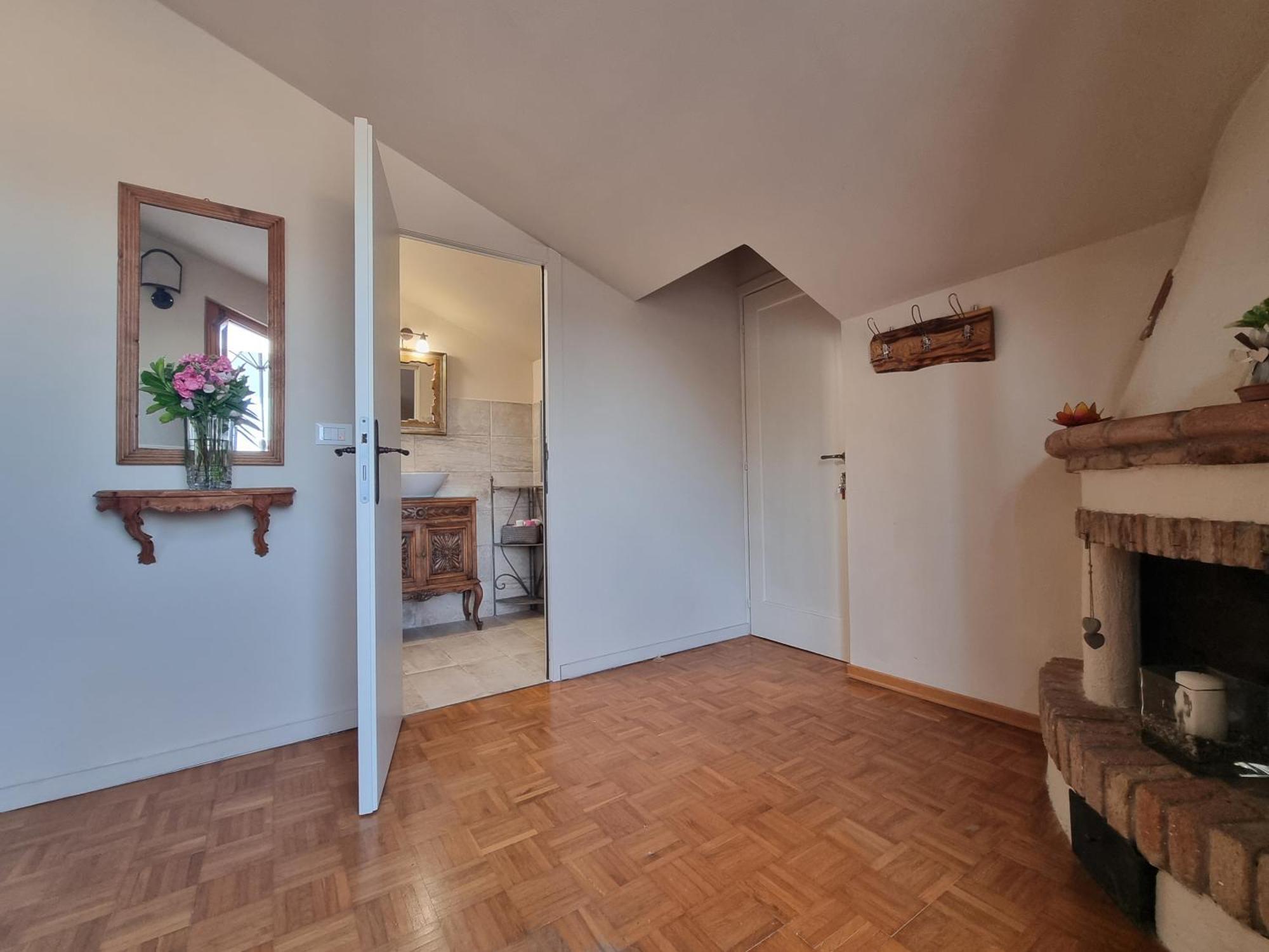 Casa Aloe B&B Монте Сан Савино Екстериор снимка
