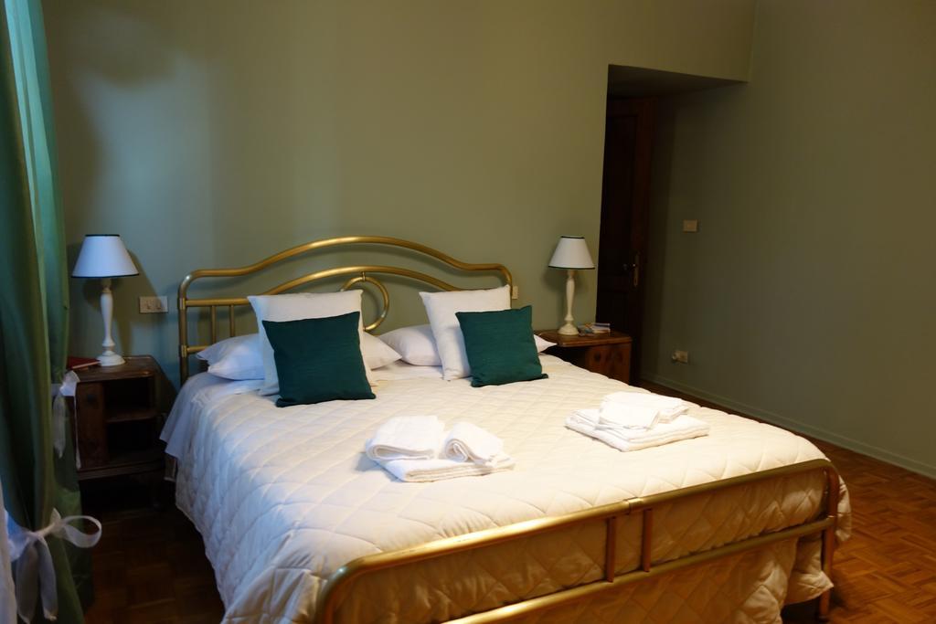 Casa Aloe B&B Монте Сан Савино Стая снимка