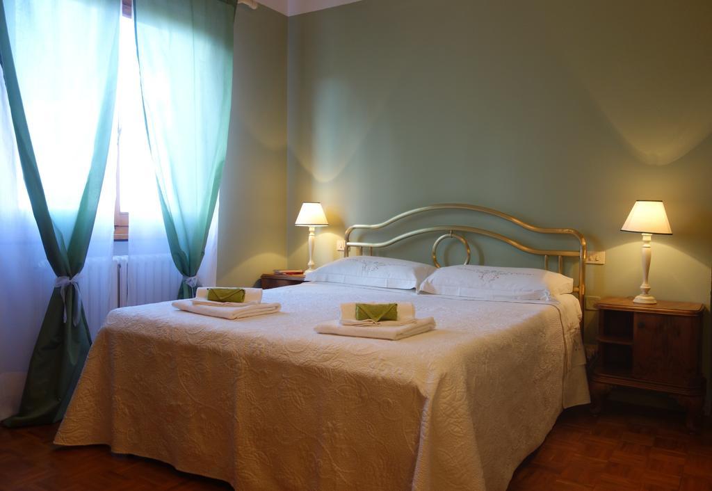 Casa Aloe B&B Монте Сан Савино Екстериор снимка