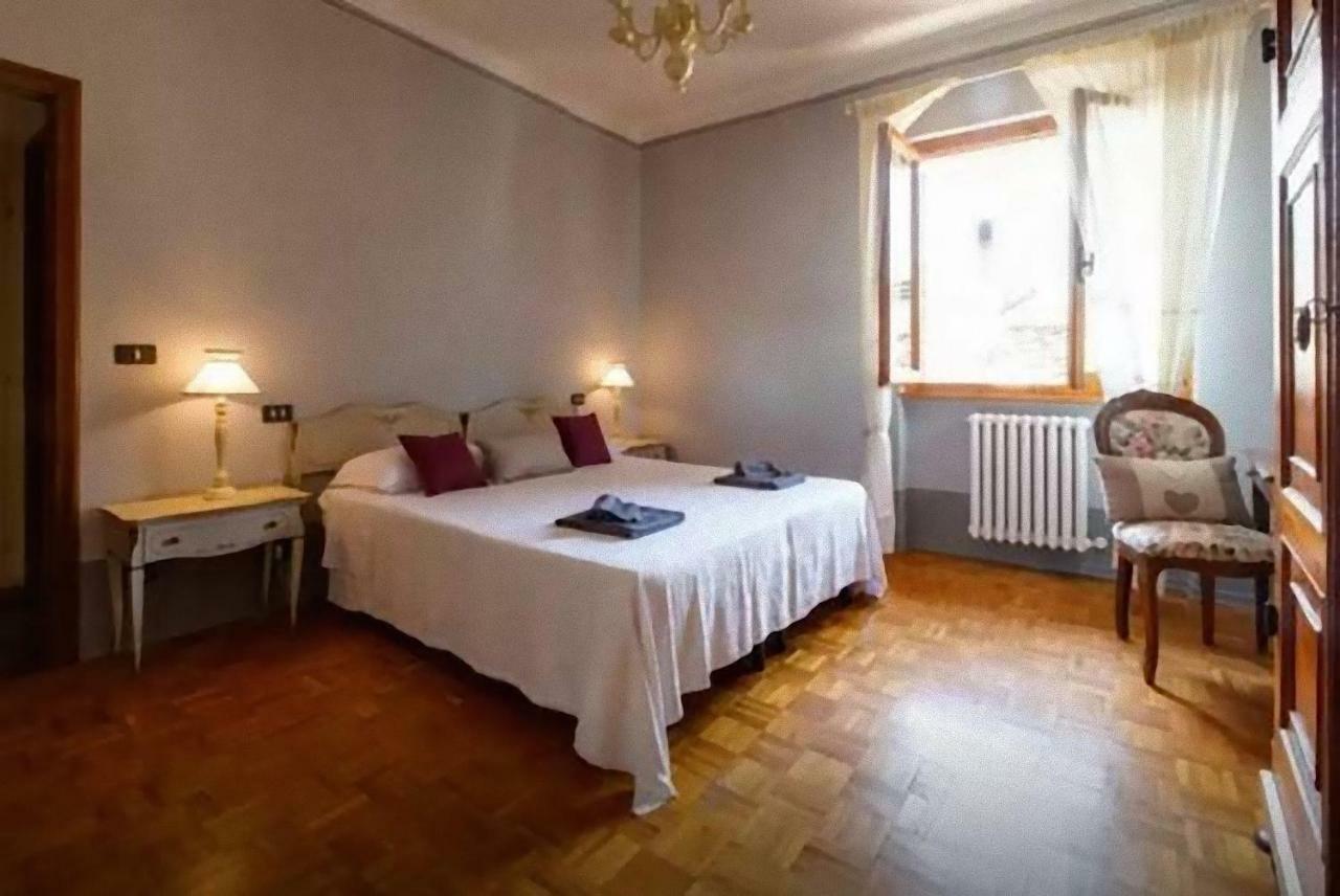 Casa Aloe B&B Монте Сан Савино Екстериор снимка